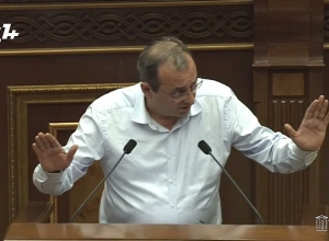 Организаторы покушения на Арарата Мирзояна, возможно, находятся среди вас? Минасян – депутатам от власти