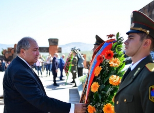 Мы больше не имеем права ошибаться в каком-либо вопросе всеармянской повестки дня: послание Саркисяна по случаю Дня независимости Арцаха