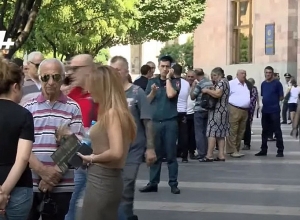 Акция кашатагцев у здания Правительства: Прямой эфир