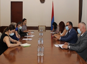 Тигран Хачатрян и Андреа Викторин обсудили предоставленные Евросоюзом инвестиционные программы