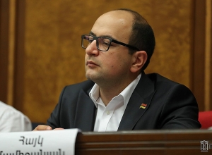 Подобные сделки были во время вашего правления, поэтому Вам понятны некоторые схемы