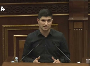 Невежество заключается в том, что Эйвазли - это не Воротан, а Шурнух - не Чайзами