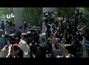 «Նիկոլ, Սերժի ու Քոչարյանի հետ պատասխան ես տալու» վանկարկողին ոստիկանները բերման ենթարկեցին