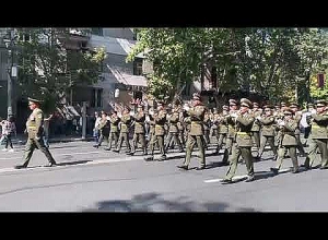 Различные подразделения ВС прошли маршем по улицам Еревана