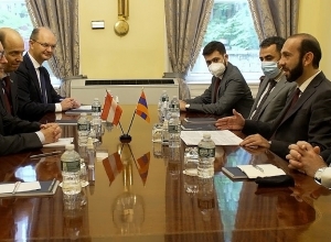 Состоялась встреча глав МИД Армении и Австрии