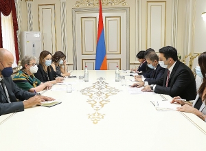 Ալեն Սիմոնյանն ընդունել է ԵՄ դեսպանին․ քննարկվել է ադրբեջանական ԶՈւ-ի կողմից իրականացվող սադրիչ գործողություններին