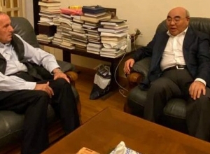 Левон Тер-Петросян принял бывшего президента Кыргызской Республики