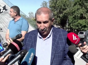 Да, не должен был говорить, что Гадрут и Шуши сданы: ты должен молча выполнять свою работу: Мелконян