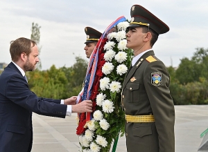 Глава МИД Чехии почтил память жертв Геноцида армян