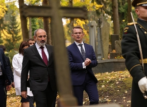 Премьер-министр почтил память погибших за независимость Литвы