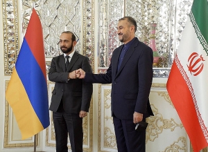 Встреча главы МИД Армении Арарата Мирзояна с министром ИД Ирана Хосейном Амиром Абдоллахияном