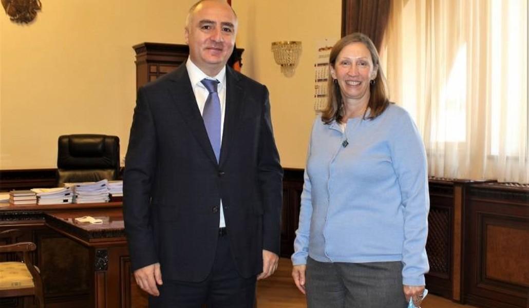 244571692_10159680437837673_7447273744512457966_n