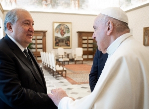 Արմեն Սարգսյանը հանդիպել է Հռոմի պապ Ֆրանցիսկոսի հետ