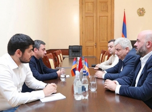 Իշխան Սաղաթելյանն ընդունել է Արցախի խորհրդարանի «ԱԺԿ», «Արդարություն» և «ՀՅԴ» խմբակցությունների ղեկավարներին
