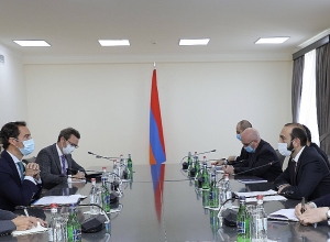 Арарат Мирзоян принял специального представителя генсека НАТО