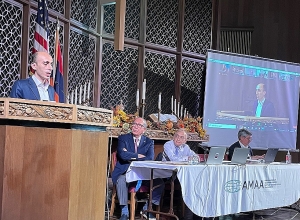 Путём долгой и трудной борьбы возможно достичь окончательного урегулирования азербайджано-карабахского конфликта: Бегларян