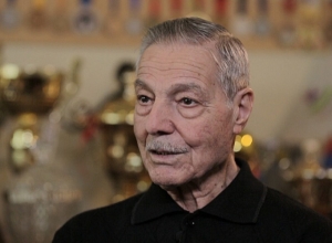 В Ереване будет установлен памятник Альберту Азаряну