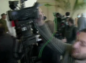 Անդրանիկ Քոչարյանն ու Արմեն Խաչատրյանը փակ նիստից հետո չպատասխանեցին լրագրողների հարցերին