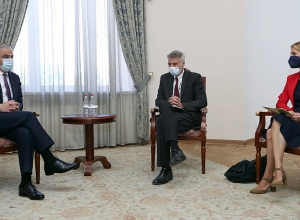 Мгер Григорян принял регионального директора Всемирного банка и новоназначенного руководителя армянского офиса ВБ