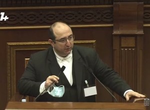 Артак Манукян избран членом совета ЦБ