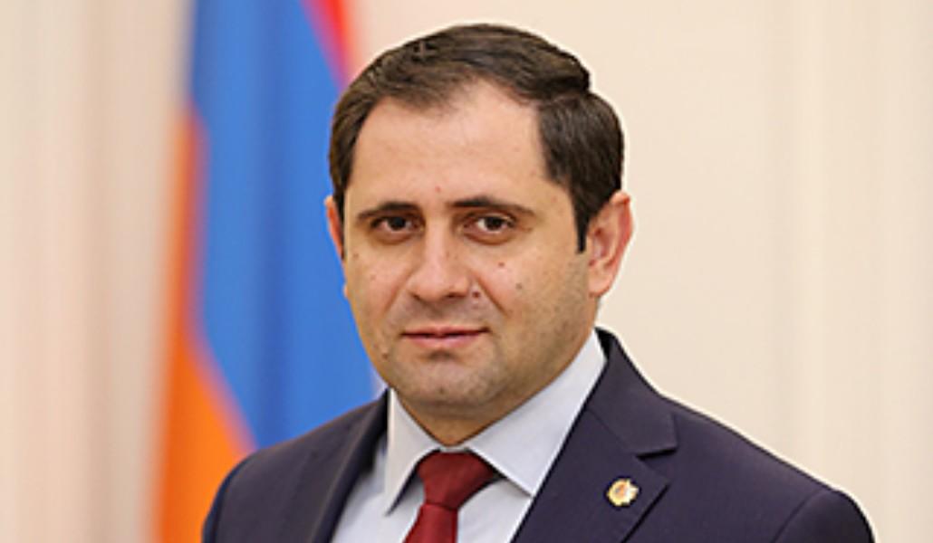 Սուրեն Պապիկյան