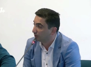 С конца 2019 года была договорённость о сдаче путём войны: Наири Хохикян