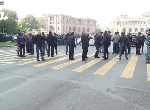 Լարված վիճակ Կառավարության մոտ․ զոհված և անհետ կորած զինծառայողների ակցիան. Ուղիղ