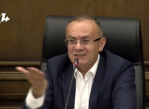 Примет ли участие оппозиция в завтрашнем заседании вопросов и ответов с правительством после бойкота?