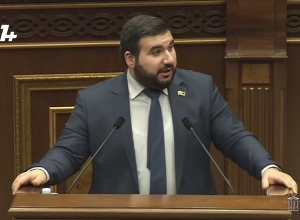 Азербайджан применяет артиллерию и военную технику: Алексанян