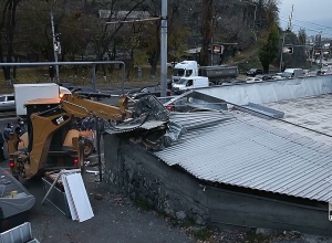 Համայնքային սեփականություն հանդիսացող հողամասեր են ազատվել Կենտրոն և ՆորՆորք վարչական շրջաններում