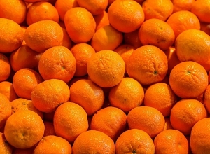 Ստեփանակերտում արդեն իրացվում են նարինջ և մանդարին․ հորդորում են ավել չվճարել