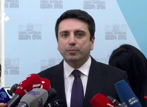 Брифинг Алена Симоняна: ПРЯМОЙ ЭФИР