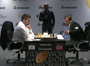 Մագնուս Կառլսենը կրկին ջախջախեց Յան Նեպոմնյաշչուն. շախմատի ԱԱ