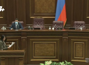 Почему во времена Сержа владелец Vivaro не брал тех же людей на Миконос развлекаться на дискотеке?