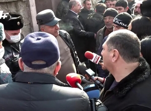 Անհետ կորածների եւ գերիների հարազատներն ԱԺ–ի դիմաց են. ՈՒՂԻՂ