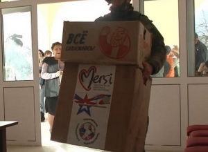 Российские миротворцы с благотворителями оказали гуманитарную помощь 400-м жителям Арцаха