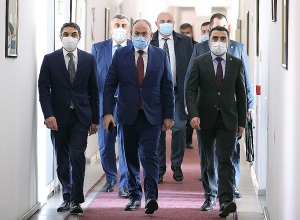 Премьер-министр представил аппарату СГБ новоназначенного начальника Романоса Петросяна