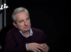 Это ужесточение, мессидж солдатам, находящимся на боевых позициях: Ара Казарян