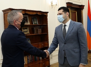 Փոխվարչապետն ընդունել է «Հարդ Ռոք Կաֆե Ինթերնեյշնլի» փոխնախագահին
