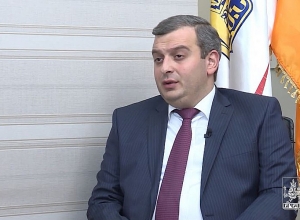 Заместитель мэра Сергей Нерсесян представил проект бюджета Еревана на 2022 год