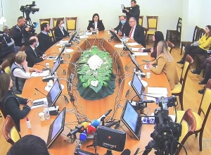 Ընենց սկսեցիք, սպասում էի՝ ասեիք ազատ ժամանակ էլ խաղում եք «Տետրիս» ու «Քենդի քրաշ»