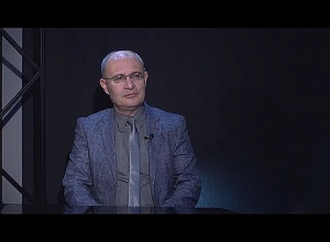 Возможно, Пашинян ведёт его к провалу, чтобы затем сбросить с себя ответственность за происходящее: М. Айрапетян