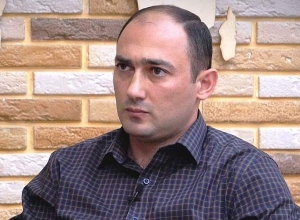 Армения не должна совершать никаких шагов, которые бросили бы тень на наш выбор в пользу демократии: политолог