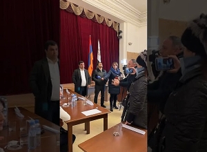 Что происходит в администрации общины Паракар