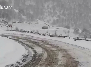 Մեղրիի լեռնանցքում կատարվում են ձյան  մաքրման  աշխատանքներ