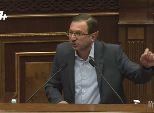 Тексты МИД на армянском, русском и английском языках различаются: Гегам Манукян