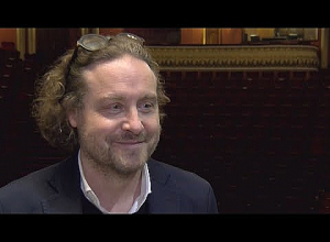 «Միգուցե 2037-ին ձեր օպերային թատրոնում կիրականացնեմ բեմադրություն»․ Առնո Բեռնարի հումորով արձագանքը