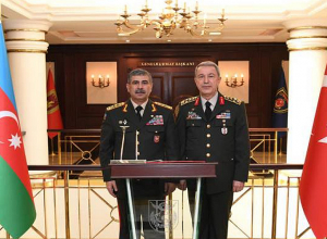 Известно, что обсуждали министры обороны Турции и Азербайджана