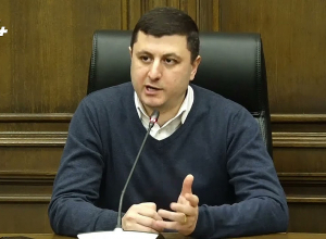 Это было в обмен на политическую сделку, РА не сделала это в качестве проявления доброй воли