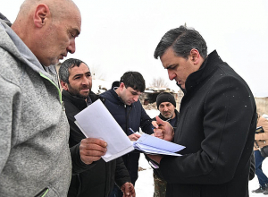 Арман Татоян вместе со своими сотрудниками находится в Гегаркуникской области